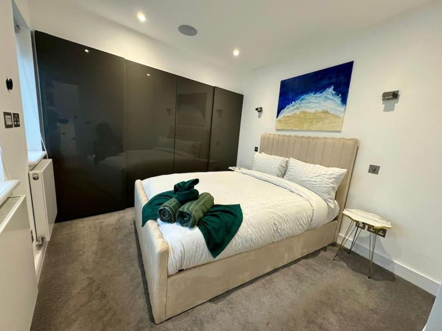 Hyde Park Luxury 2 Bed 2 Bath House